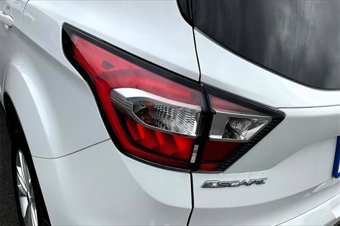 Used 2018 Ford Escape SE image 31