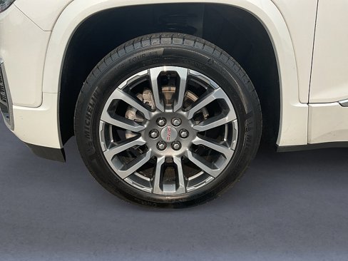 Used 2022 GMC Acadia Denali w/ Denali Ultimate Package image 14