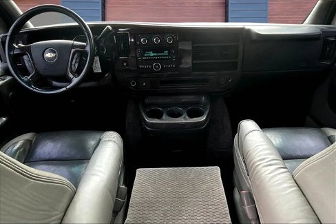 Used 2010 Chevrolet Express 1500 AWD w/ Preferred Equipment Group image 15