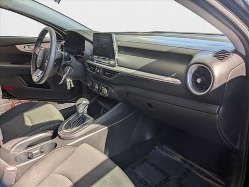 Used 2023 Kia Forte LXS image 22