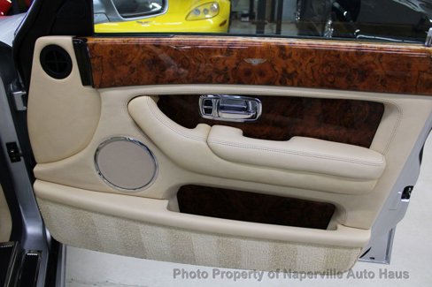 Used 2004 Bentley Arnage T image 48