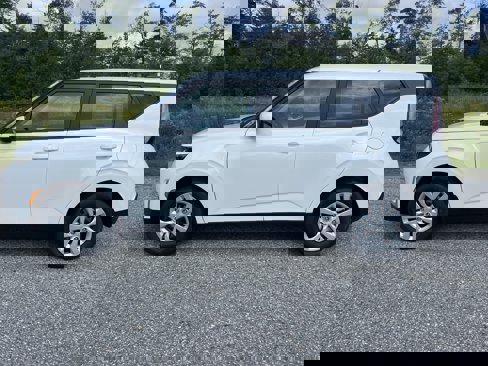 New 2025 Kia Soul LX image 8