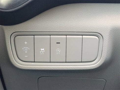 Certified 2025 Kia Soul LX w/ LX Technology Package image 21