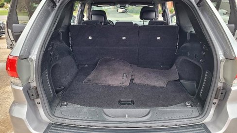 Used 2017 Jeep Grand Cherokee Laredo image 13