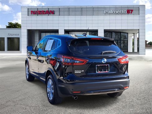 Used 2021 Nissan Rogue Sport S image 4