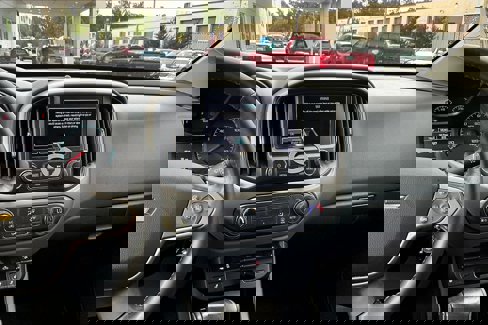Used 2015 Chevrolet Colorado Z71 image 6