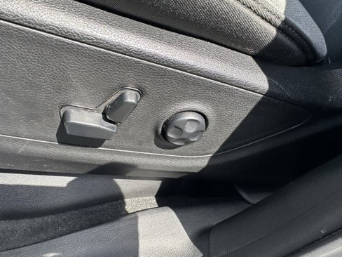 Used 2020 RAM 1500 Big Horn image 16