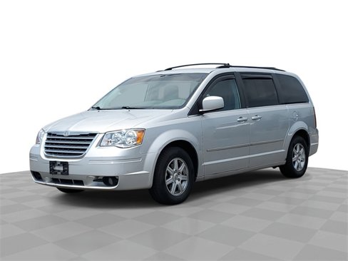 Used 2010 Chrysler Town & Country Touring image 1