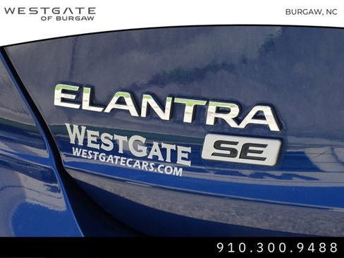 Used 2017 Hyundai Elantra SE image 14