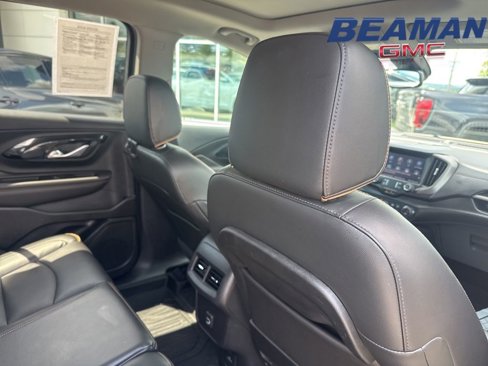 Used 2022 GMC Terrain AT4 w/ Infotainment Package II image 27