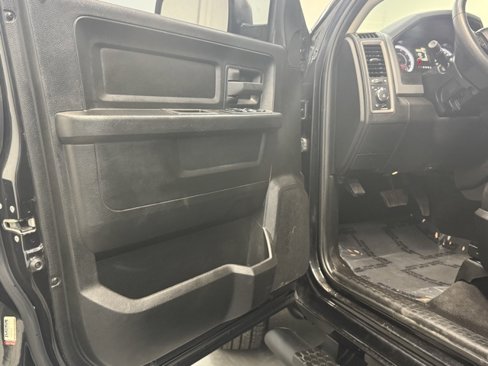 Used 2019 RAM 1500 Express w/ Wheel & Sound Group image 10