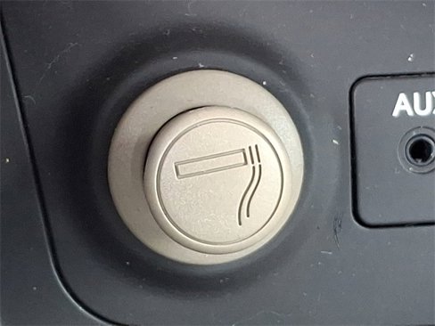 Used 2010 Hyundai Elantra GLS image 23