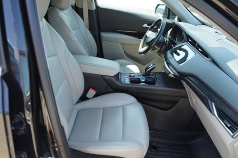 Used 2022 Cadillac XT4 Premium Luxury w/ Safety Alert Package image 26