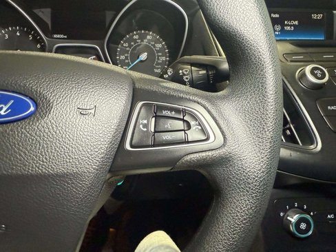 Used 2017 Ford Focus SE image 10