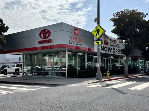 Used 2016 Toyota Prius Three image 7