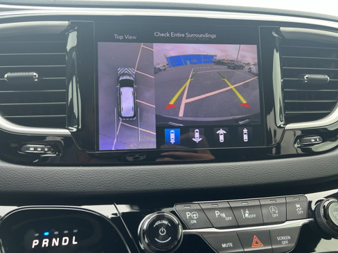 Certified 2020 Chrysler Pacifica Touring-L w/ Advanced Safetytec Group image 34