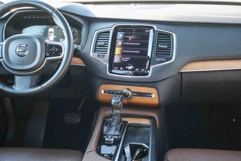 Used 2022 Volvo XC90 T6 Momentum w/ Protection Package Premier image 15