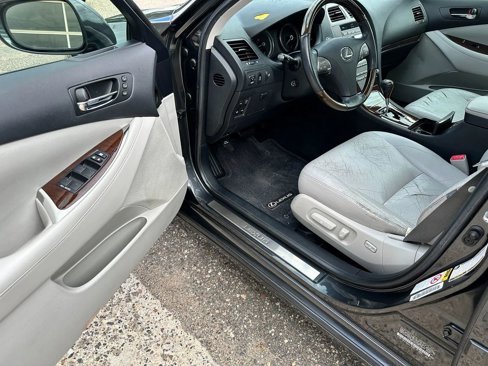 Used 2010 Lexus ES 350 image 9
