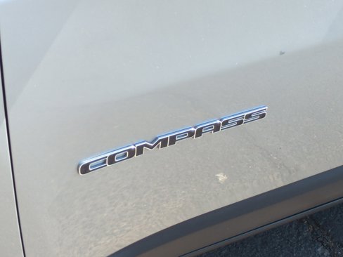 Used 2022 Jeep Compass Latitude w/ Convenience Group image 24