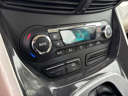Used 2014 Ford C-MAX SEL image 35