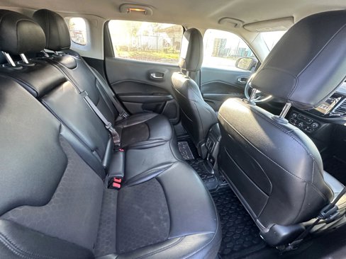 Used 2021 Jeep Compass Latitude image 14