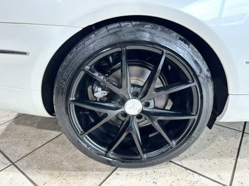 Used 2015 Mercedes-Benz E 400 4MATIC Coupe w/ Premium 1 Package image 9