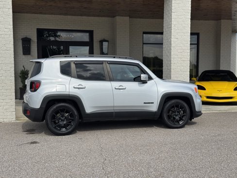 Used 2020 Jeep Renegade Altitude image 13