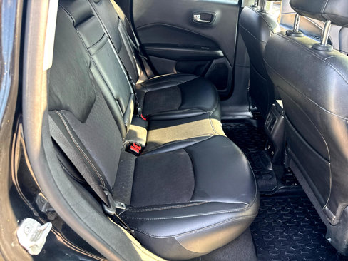 Used 2019 Jeep Compass Latitude image 9