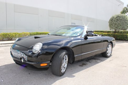 Used 2005 Ford Thunderbird 50th Anniversary image 12