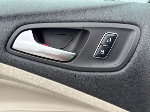 Used 2014 Ford C-MAX SEL image 32