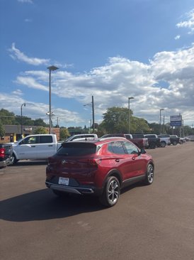 Used 2023 Buick Encore GX Essence image 6