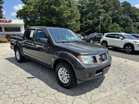 Used 2015 Nissan Frontier SV image 1
