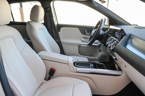 Certified 2025 Mercedes-Benz GLA 250 image 18