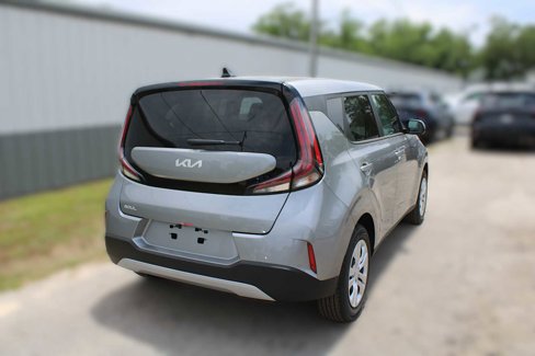 New 2025 Kia Soul LX image 7