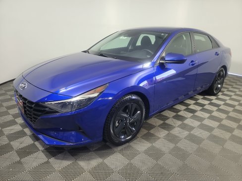 Used 2022 Hyundai Elantra Blue image 11