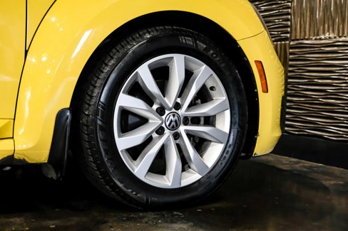 Used 2014 Volkswagen Beetle TDI image 46