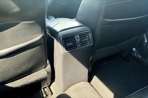 Used 2017 Nissan Rogue SL w/ SL Premium Package image 29