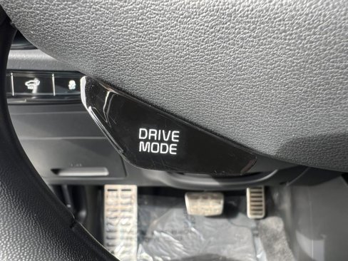 Used 2023 Kia Niro Wave image 18