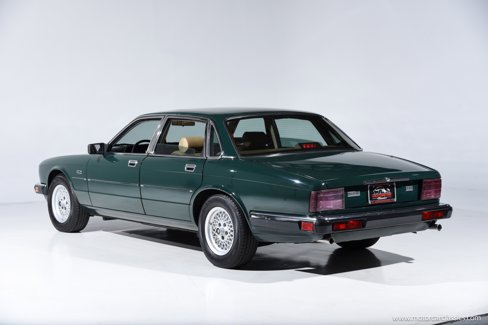 Used 1988 Jaguar XJ6 image 4