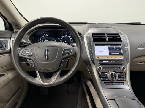 Used 2019 Lincoln MKZ Reserve image 25
