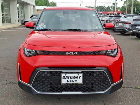 Used 2024 Kia Soul S image 2