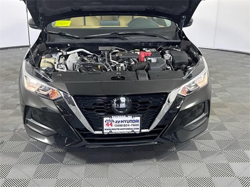 Used 2021 Nissan Sentra SV w/ SV Premium Package image 9