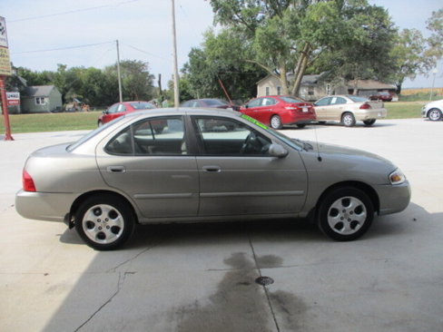 Used 2006 Nissan Sentra 1.8 S image 2