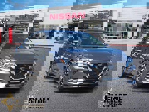 Used 2021 Nissan Sentra SV w/ SV Premium Package image 1