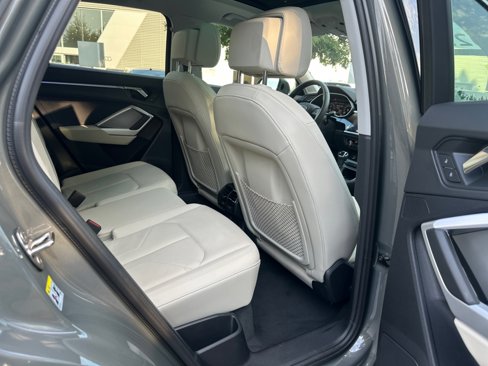 Certified 2025 Audi Q3 2.0T Premium Plus image 29