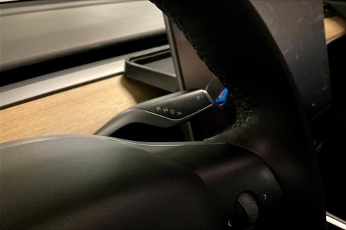 Used 2021 Tesla Model Y Performance image 15