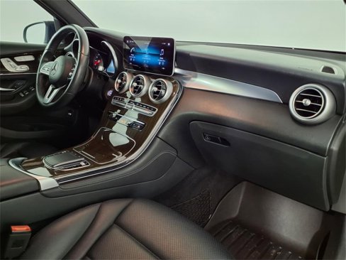 Used 2020 Mercedes-Benz GLC 300 4MATIC image 7