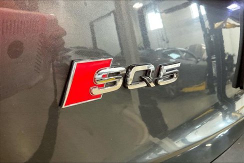 Used 2016 Audi SQ5 Premium Plus w/ Technology Package image 8
