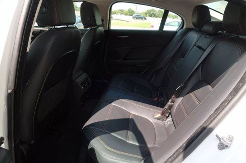 Used 2018 Jaguar XE Prestige image 17
