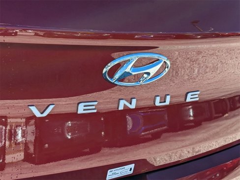 New 2025 Hyundai Venue SEL image 12